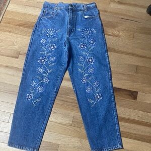 Blue Embroidered Straight-Leg Women’s Jeans High waisted Vintage